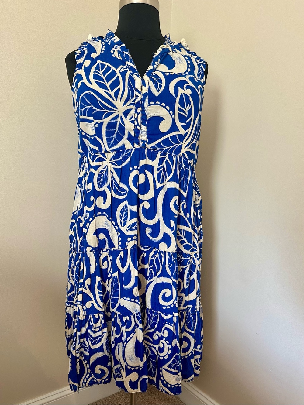 Lane Bryant Blue & White Floral casual/cruise Dress w gold accents